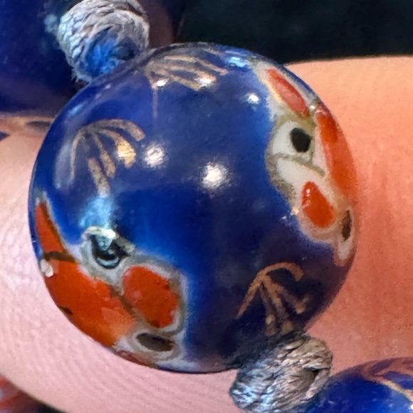 VTG Chinese Export 25” Hand-Knotted Porcelain Bead Fantail Goldfish Necklace - Picture 7 of 9